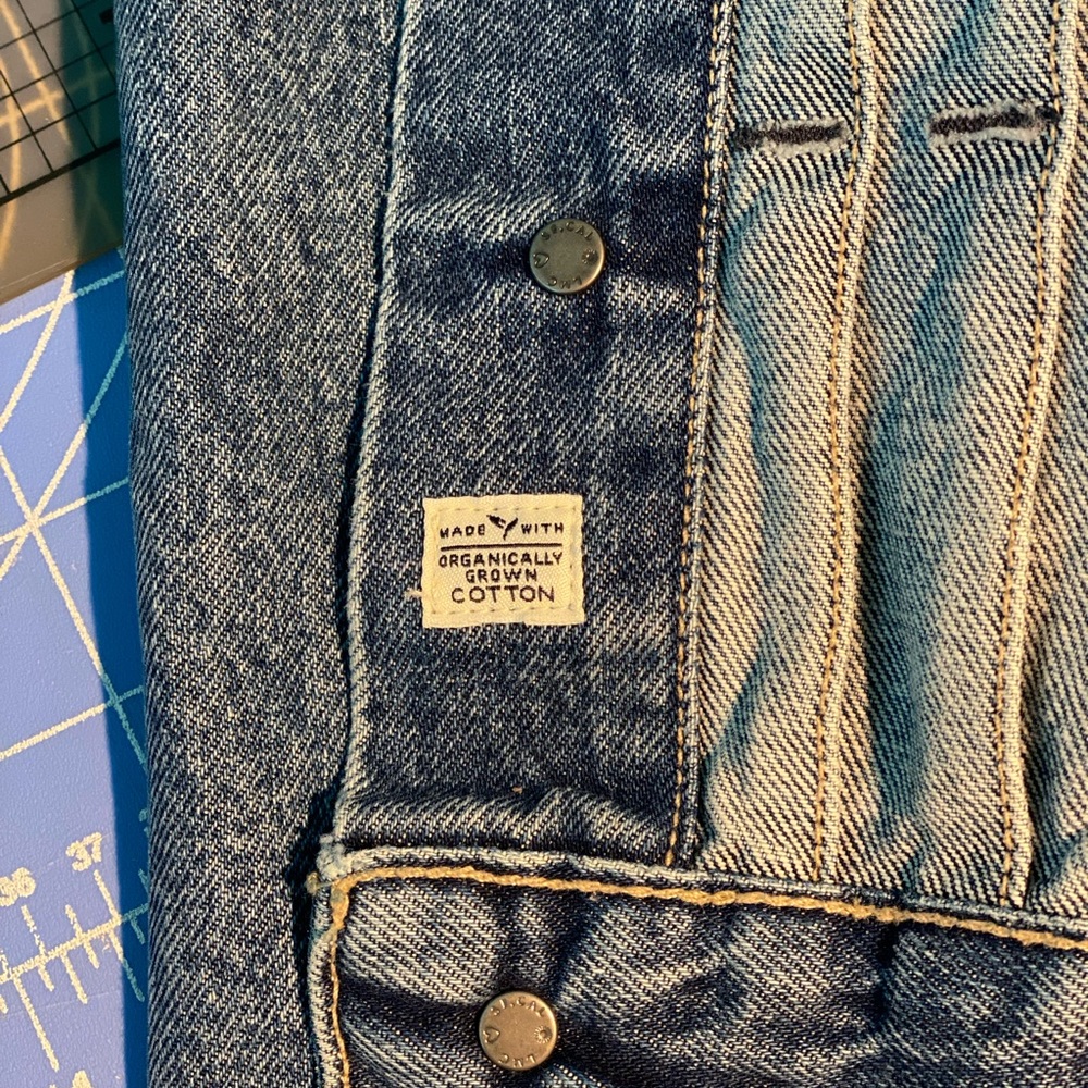 Levi’s NWT Sunday Trucker Jean Jacket - Picture 5 of 6
